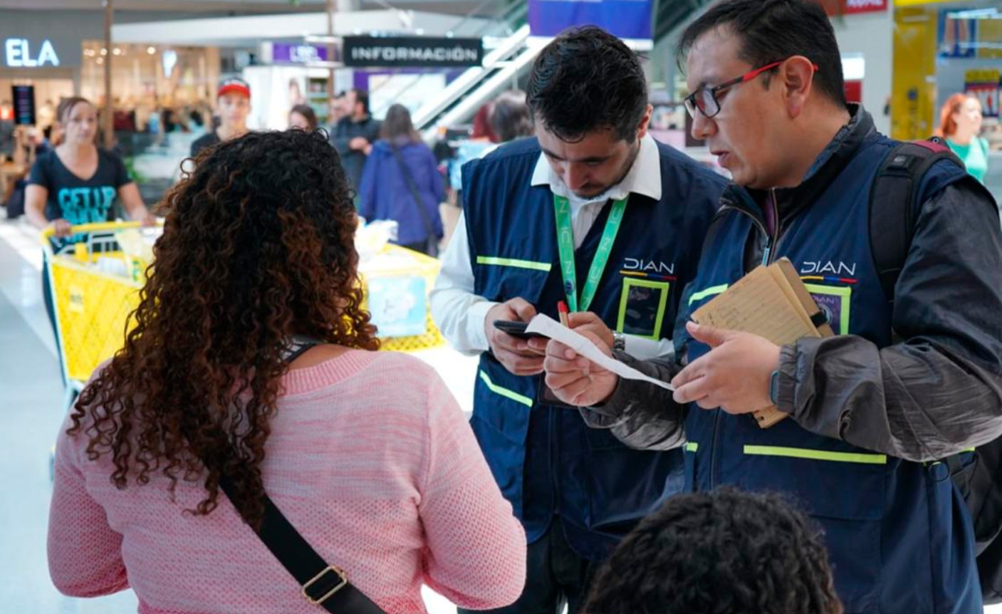 La Dian anuncia embargos a cuentas de contribuyentes morosos