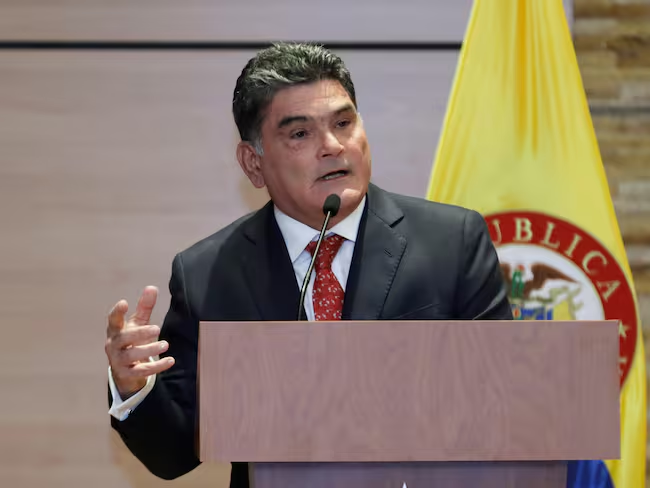 El procurador de Colombia Gregorio Eljach habla durante un acto este jueves, en Bogotá (Colombia). Foto: EFE/Carlos Ortega / Carlos Ortega (EFE)