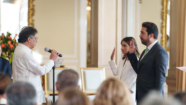 Presidente Petro posesionó a Laura Sarabia como nueva canciller y defendió ese nombramiento. Foto: Cancillería.