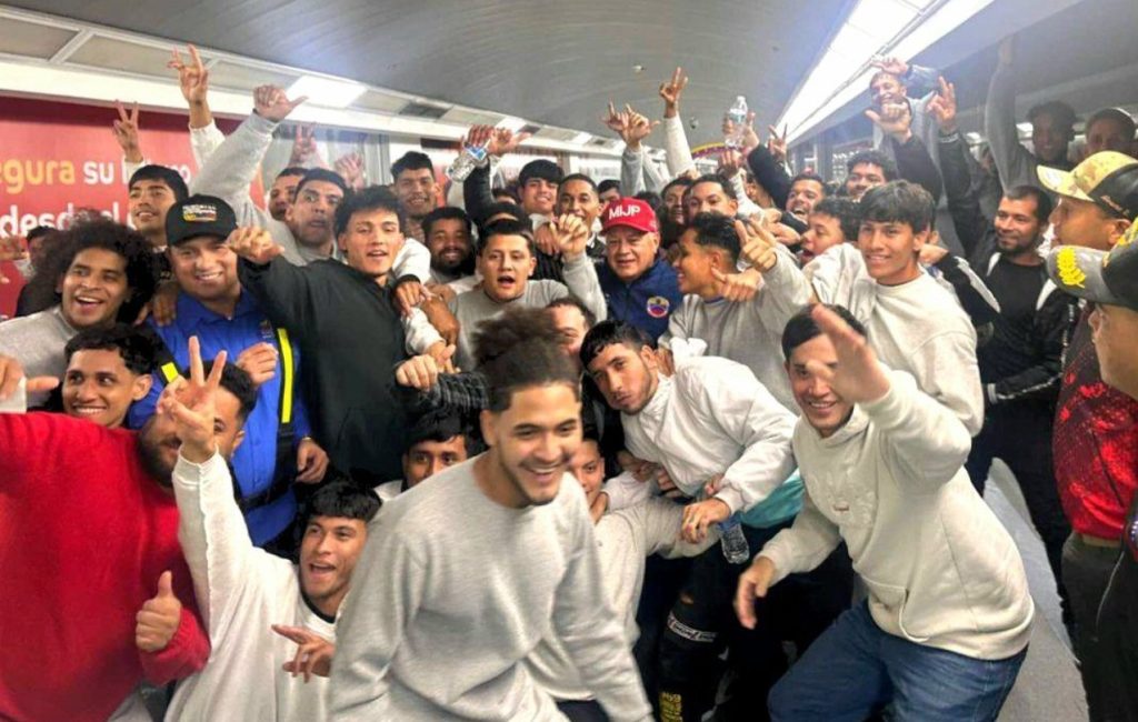 Venezuela niega presencia de miembros del Tren de Aragua entre deportados desde EE.UU.