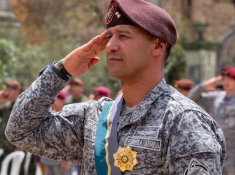 Pedro Sánchez, quien lideró rescate de niños indígenas en la selva, asume como nuevo ministro de Defensa