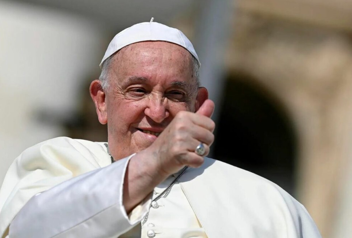 El Papa Francisco parece ir en franca mejoría tras crisis de salud