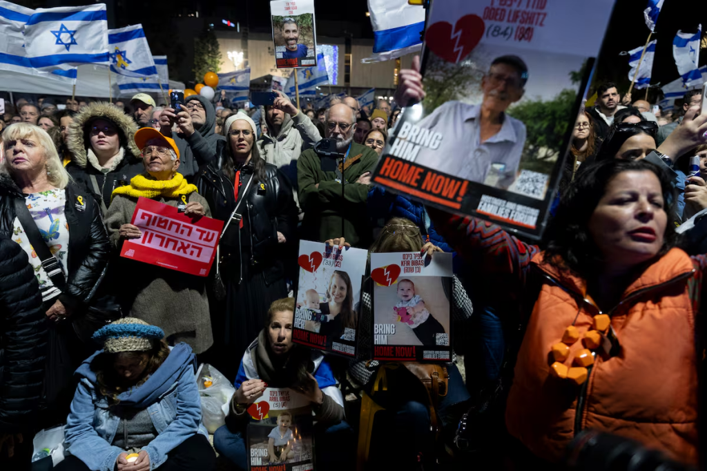 Concentración en Tel Aviv en recuerdo de los cuatro rehenes cuyos cuerpos han sido entregados a Israel este jueves. Foto: Amir Levy (Getty Images)