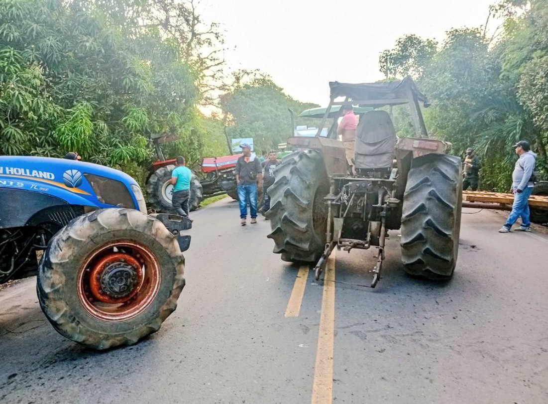 Paro arrocero en Colombia: negociaciones sin acuerdo y bloqueos continúan