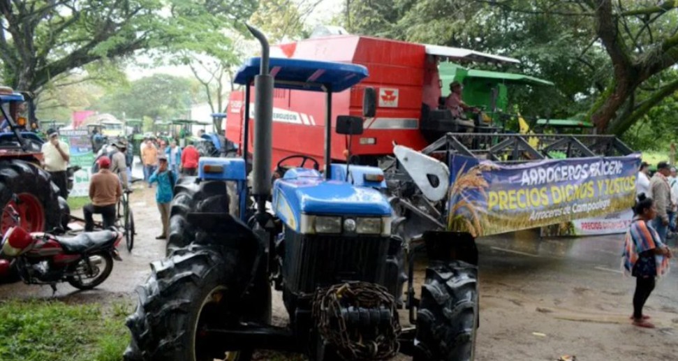 Paro arrocero en Colombia completó siete días sin avances en negociaciones