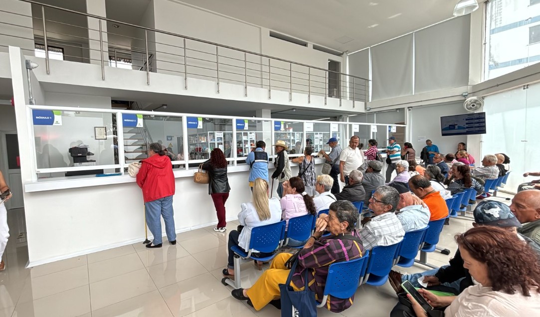 Nueva EPS reestructura su red de gestores farmacéuticos en cinco departamentos