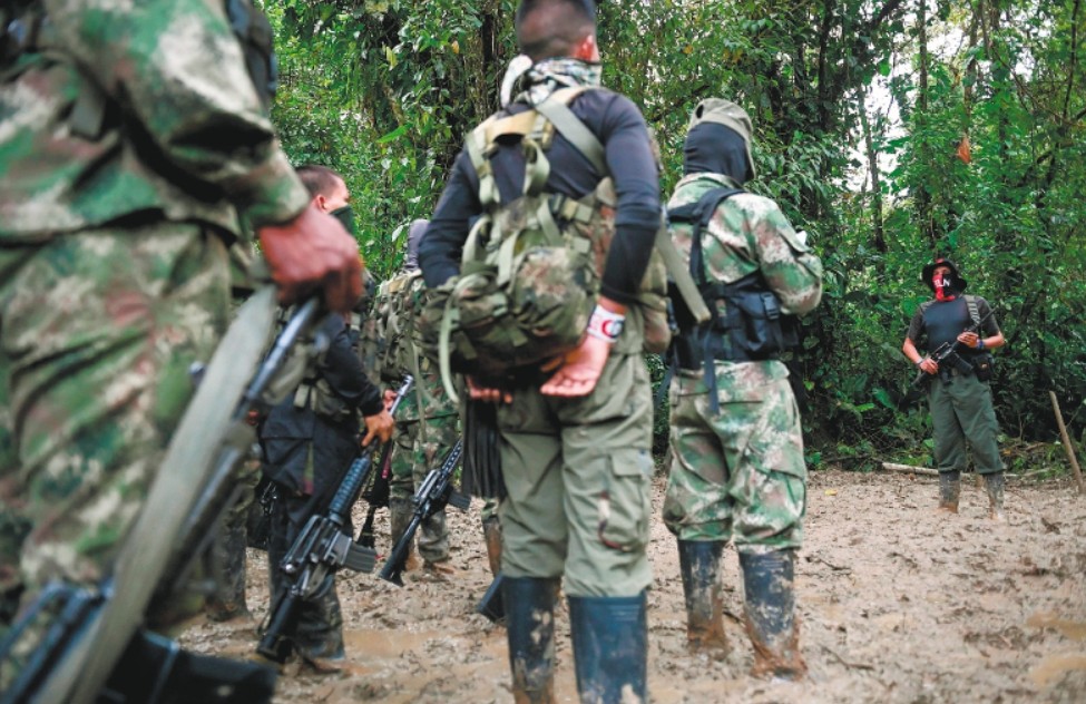 Fuerzas militares denuncian reclutamiento infantil en el Catatumbo por parte del ELN y advierten posible bombardeo