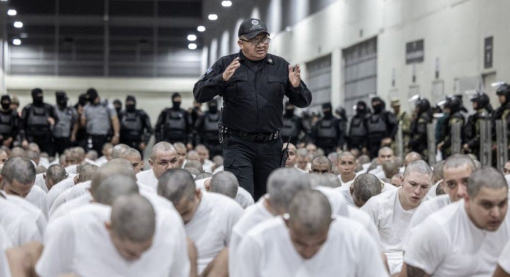 Oposición venezolana respaldó expulsión de presuntos miembros del Tren de Aragua de EE.UU. a El Salvador