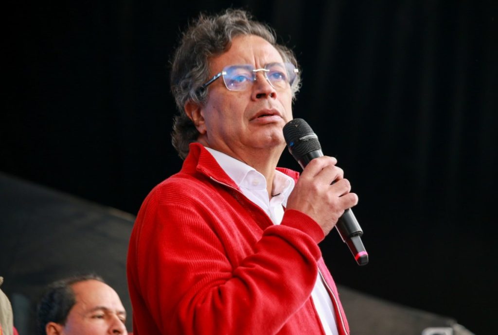 Gustavo Petro cuestionó archivo de la reforma laboral y habló de "ruptura constitucional"