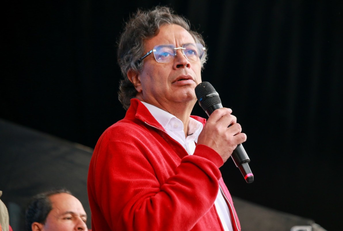 Gustavo Petro cuestionó archivo de la reforma laboral y habló de "ruptura constitucional"