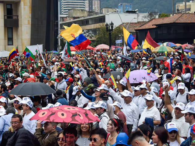 Imagen de refencia, marchas en Bogotá, Colombia. (Foto Cristian Bayona/Long Visual Press/Universal Images Group via Getty Images) / Long Visual Press