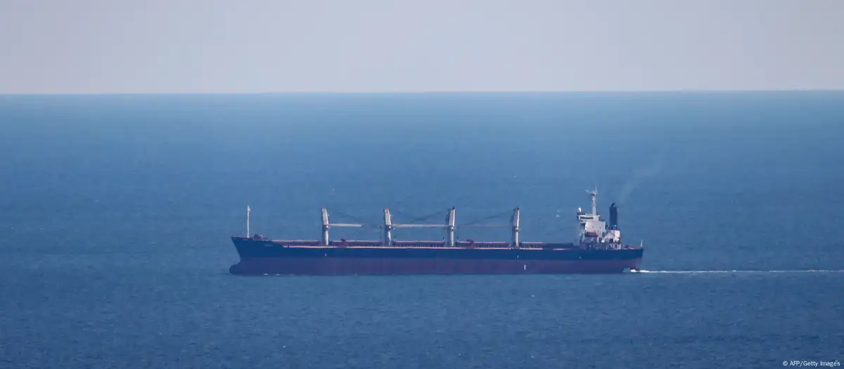 Un barco navega por el mar Negro. Foto: AFP/Getty Images