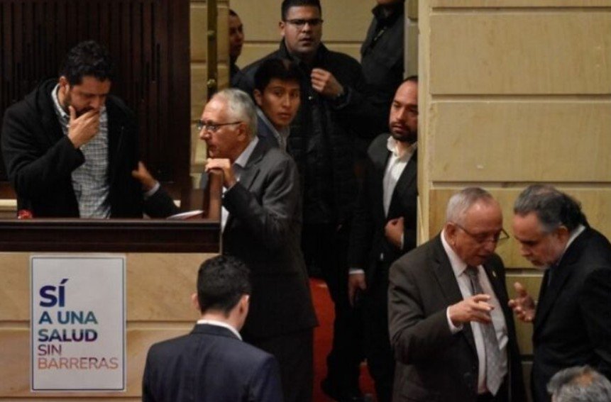 Reforma a la salud pasa al Senado tras su aprobación en Cámara de Representantes