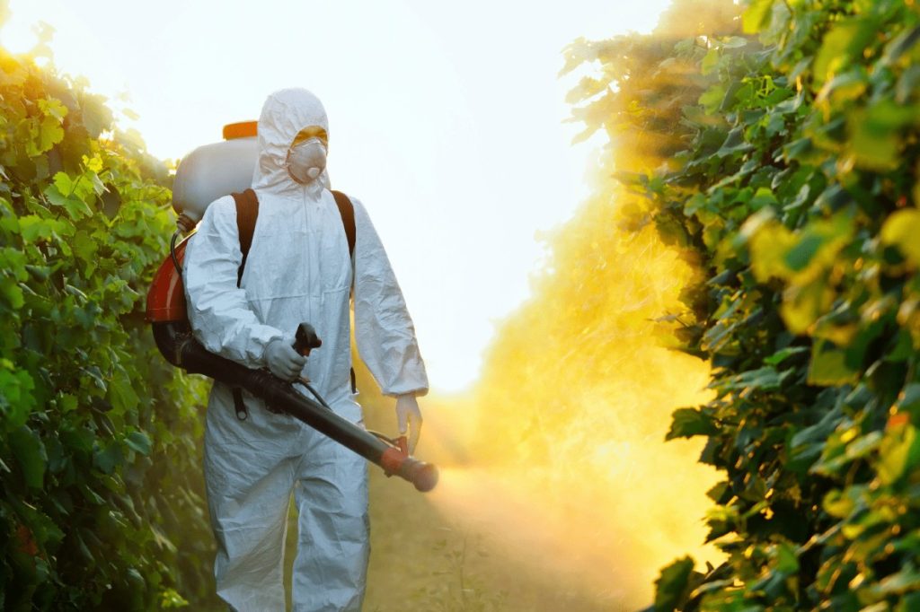 Controversia por el uso de glifosato en Colombia reabre debate sobre políticas antinarcóticos
