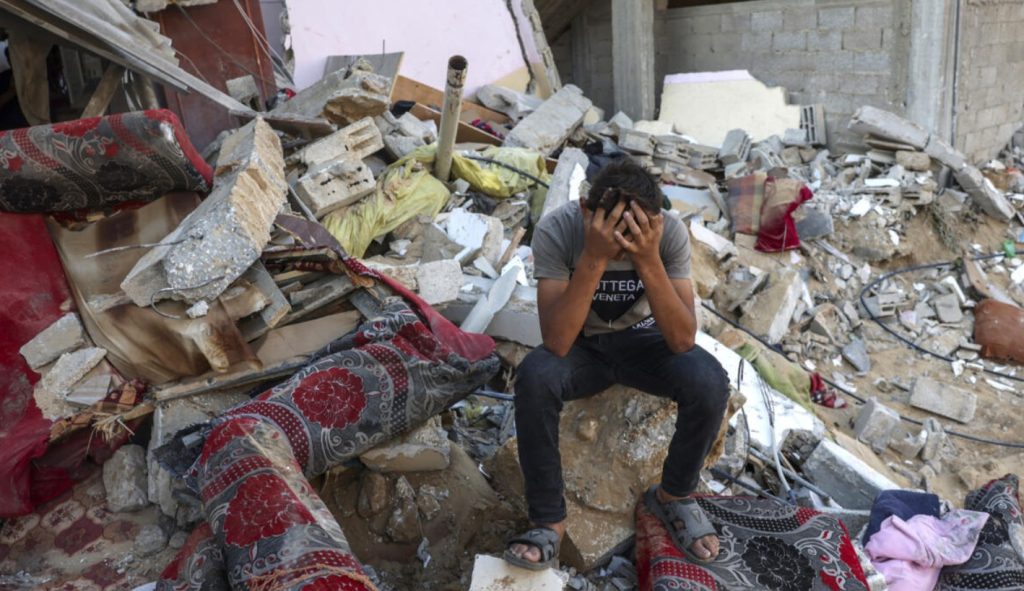 ONU advierte sobre condiciones de vida en Gaza y anuncia recorte de personal por crisis financiera