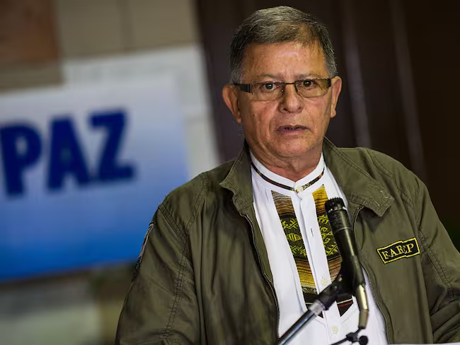 Commander of the FARC-EP leftist guerrillas Rodrigo Granda reads a statement at the Convention Palace in Havana during the peace talks with the Colombian government on February 6, 2015. AFP PHOTO/YAMIL LAGE (Photo credit should read YAMIL LAGE/AFP via Getty Images) / YAMIL LAGE