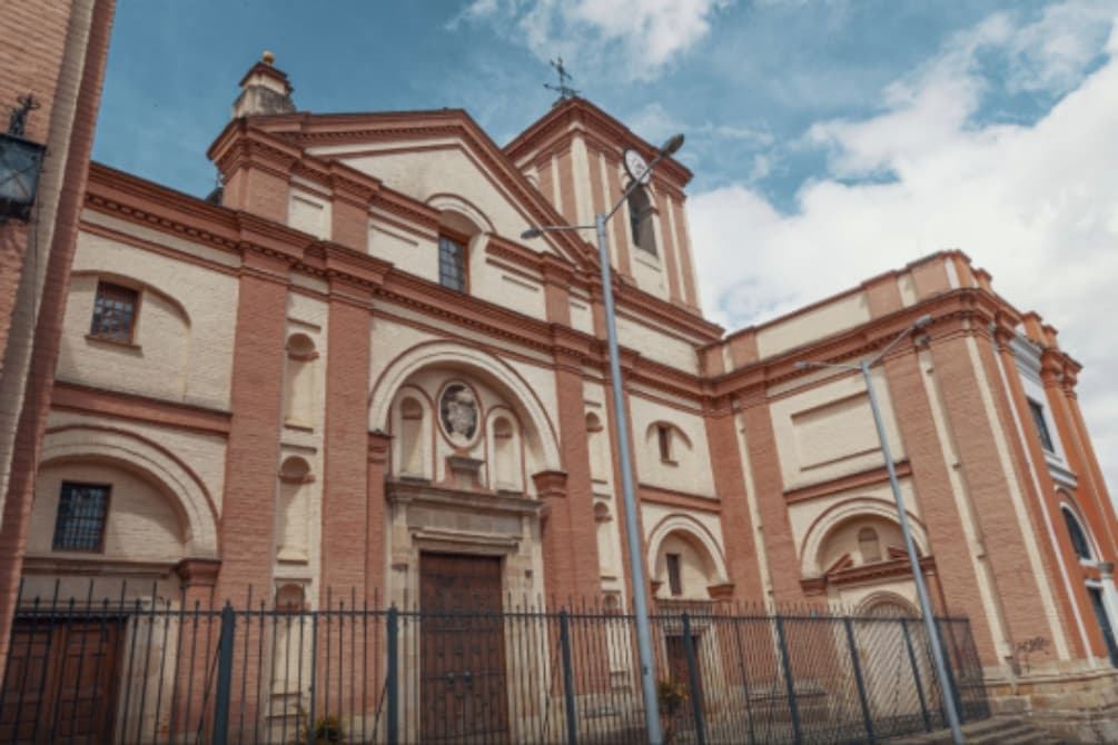 Iglesia San Ignacio de Loyola de Bogotá. - Foto: Ricardo Báez (Archivo Instituto Distrital de Turismo de Bogotá IDT).