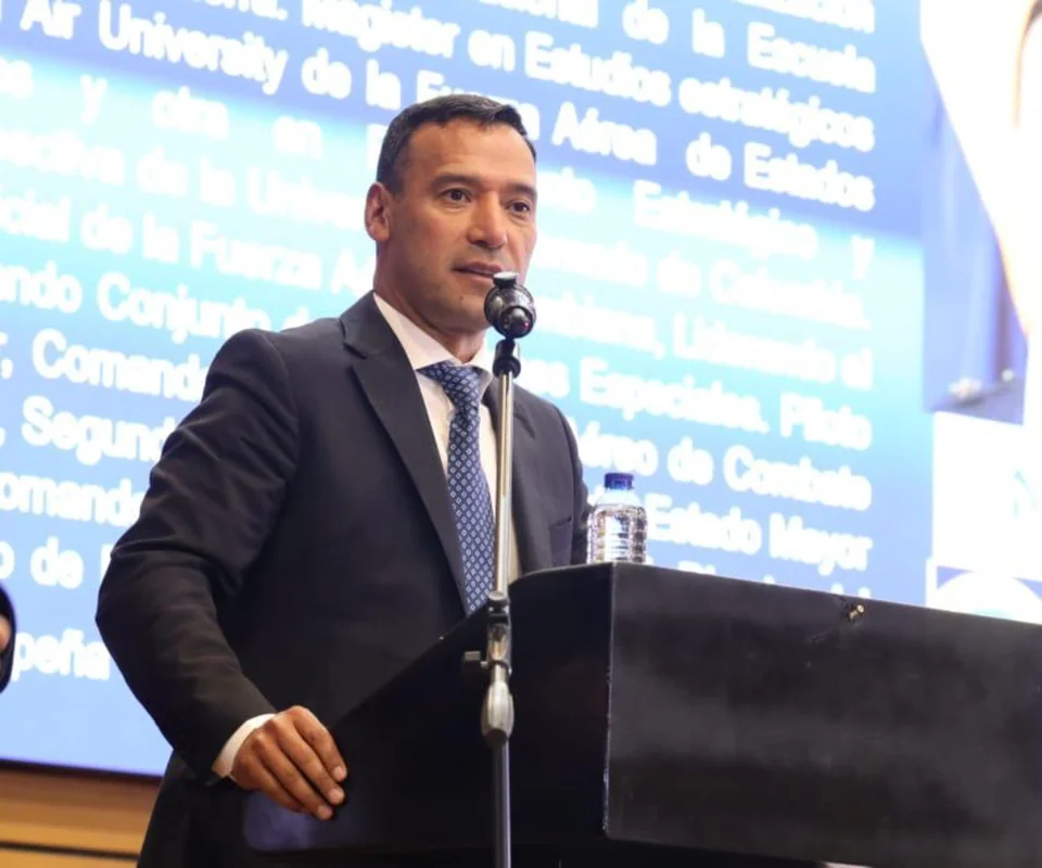 Ministro de Defensa, Pedro Sánchez Foto: La República