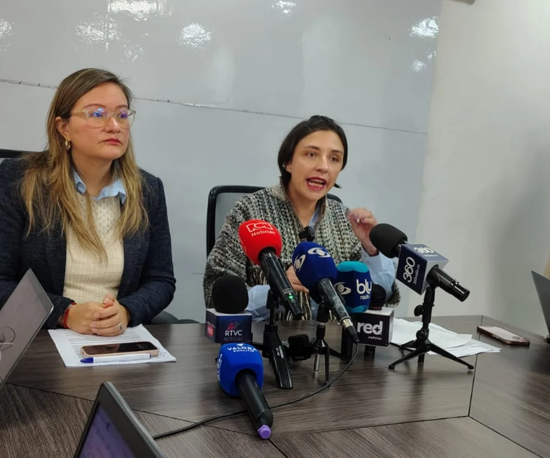 Cielo Rusinque, ministra de Comercio (e), Martha Carvajalino, ministra de Agricultura Foto: Bárbara Orozco / LR