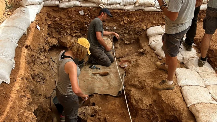 Los cazadores podrían haber recorrido 100 kilómetros a una velocidad aproximada de 4 kilómetros por hora. Foto: eleanor scerri