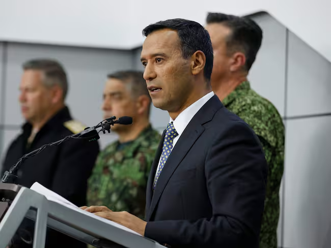 El ministro de Defensa de Colombia, Pedro Sánchez, habla sobre el balance de orden público durante la Semana Santa Foto: EFE/ Mauricio Dueñas Castañeda / Mauricio Dueñas Castañeda (EFE)