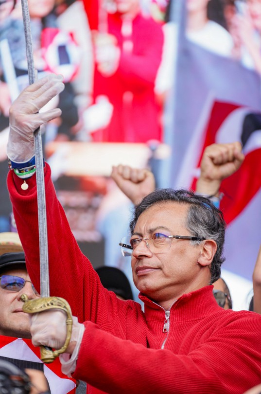 La amenaza de Petro al Congreso si no aprueba la consulta popular