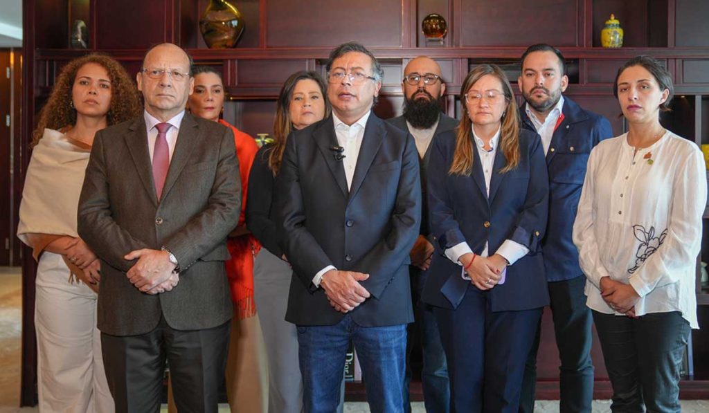 Petro convoca a asambleas populares tras rechazo del Senado a consulta sobre reforma laboral