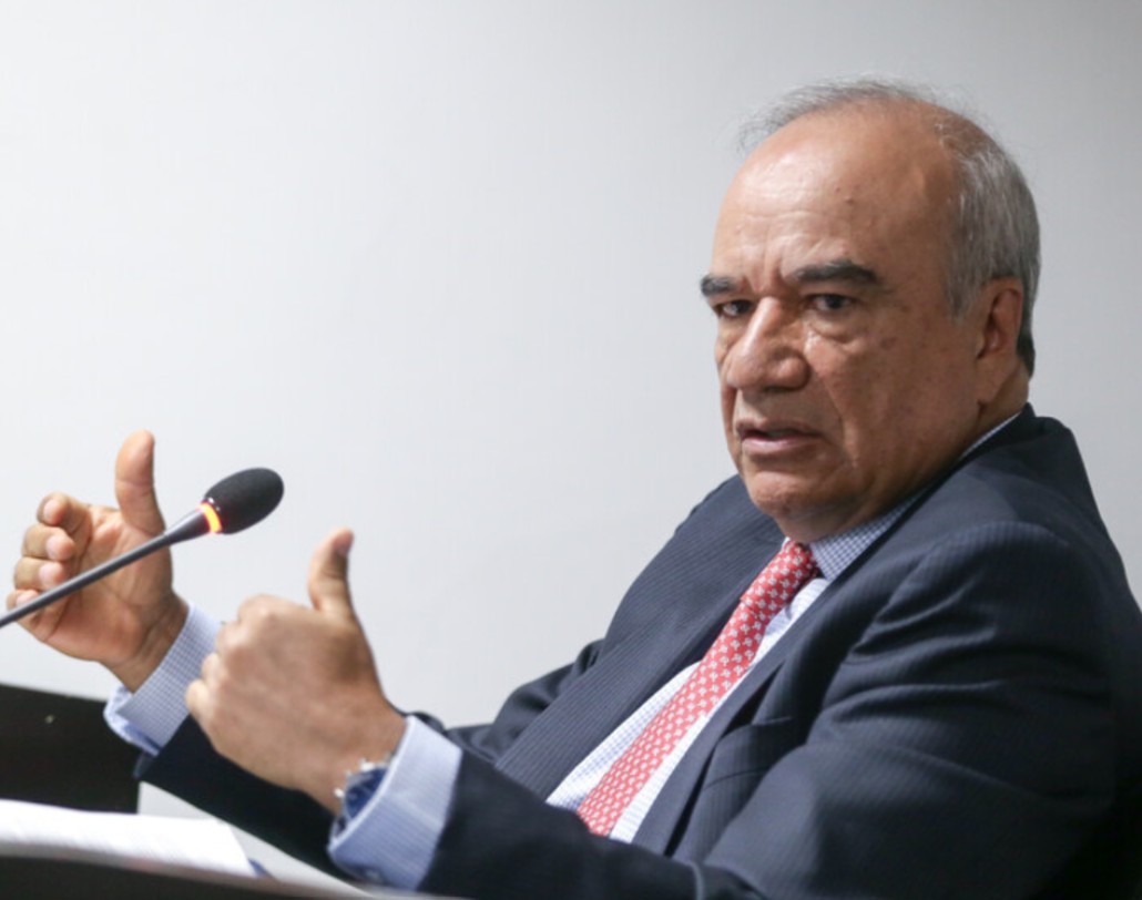 Héctor Carvajal, nuevo magistrado de la Corte Constitucional: así fue su elección en el Senado