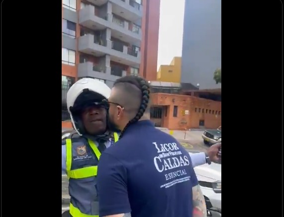 Licorera de Caldas rechaza acto racista de colaborador en Cali: "No representa nuestros valores"