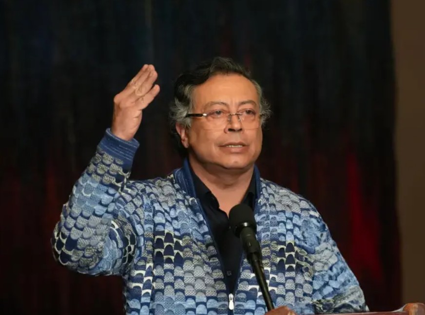 Gustavo Petro anuncia consulta popular sobre la reforma laboral pese al rechazo del Senado