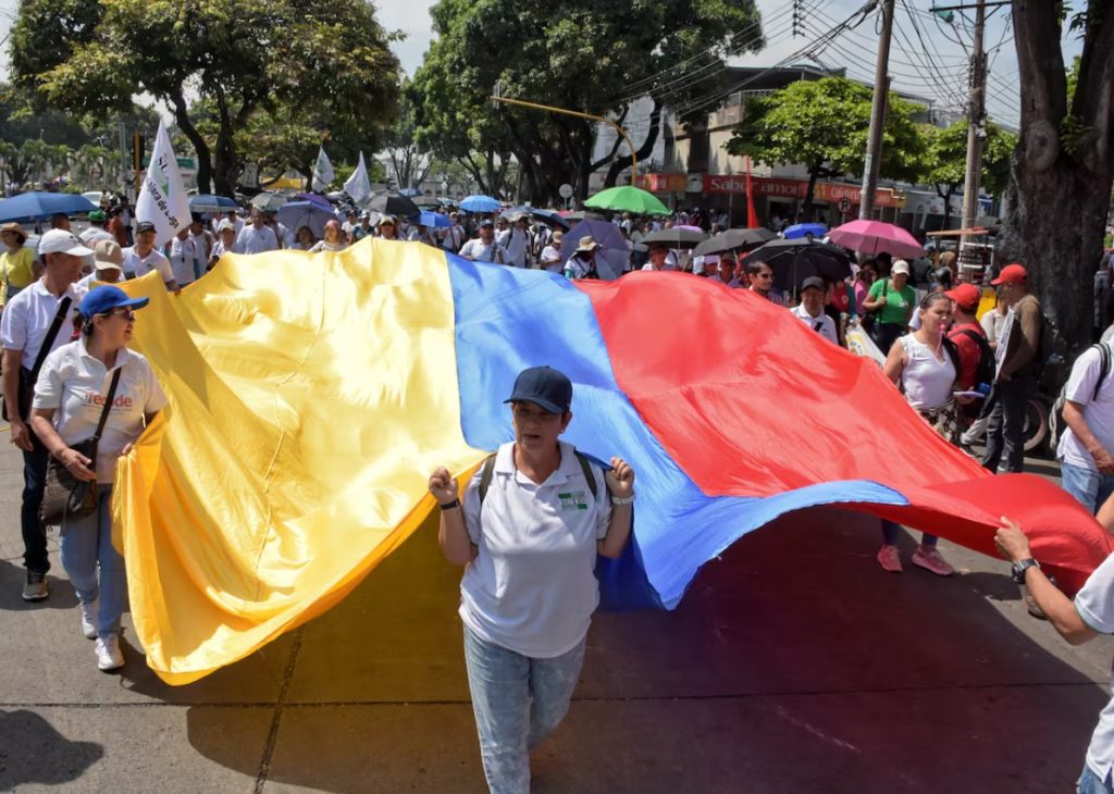 Sindicato Sintrenal convoca paro nacional de educadores el 14 de julio por incumplimiento de acuerdos laborales