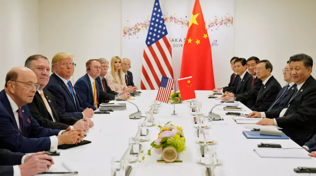 Archivo. El presidente de Estados Unidos, Donald Trump, y el presidente de China, Xi Jinping, se reúnen bilateralmente durante la cumbre del G20 en Osaka, Japón, el 29 de junio de 2019. Foto: REUTERS - Kevin Lamarque