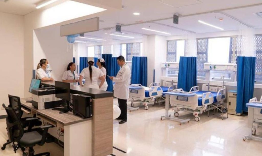 Informe de la Contraloría evidencia crisis estructural en las EPS: pasivos superan los $32 billones y las quejas de usuarios van en aumento