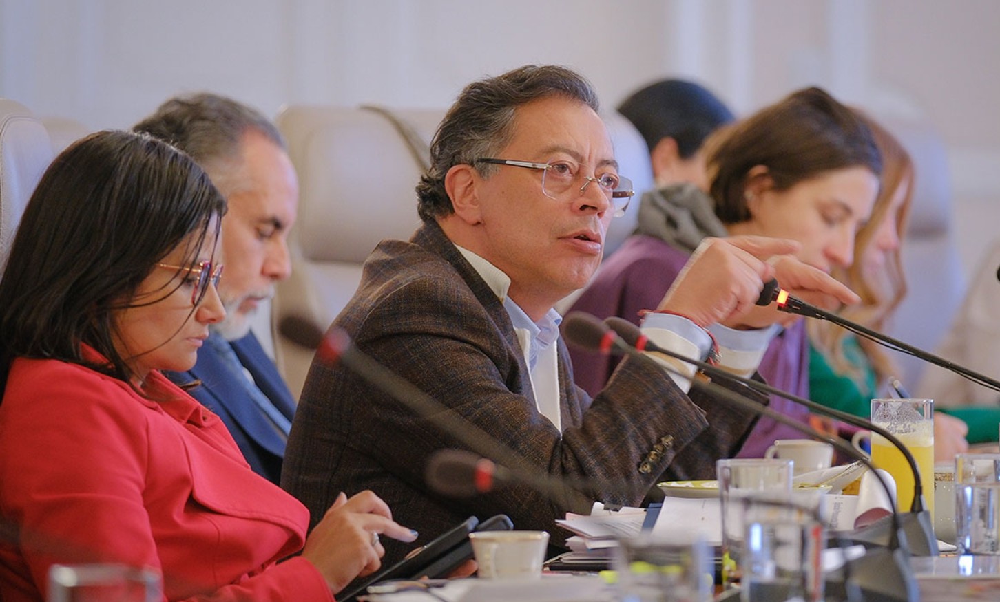 Petro anuncia “cambios radicales” en su gabinete tras más de 50 ministros en tres años de gobierno