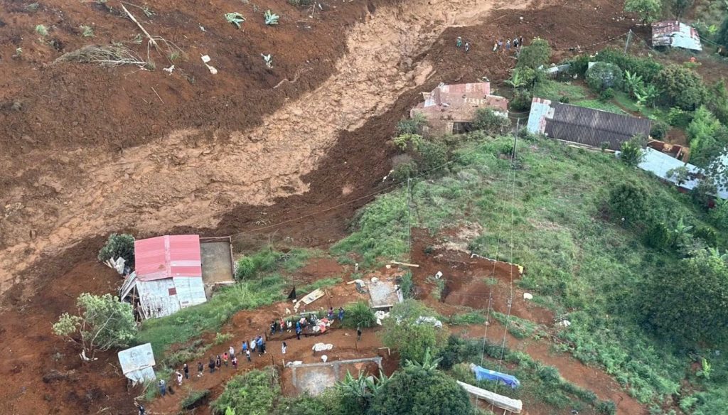 Emergencias por lluvias dejan más de 120.000 familias afectadas en Colombia: UNGRD advierte incremento de desastres