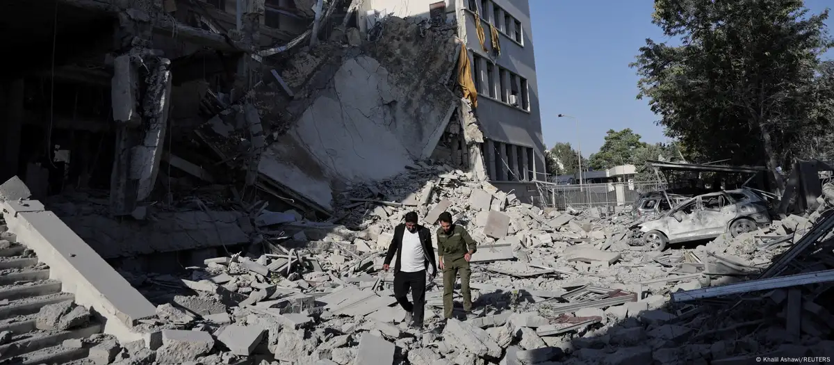 Un ataque aéreo israelí en Damasco, la capital siria. Foto: (Imagen de archivo: 16.07.2025) Khalil Ashawi/REUTERS