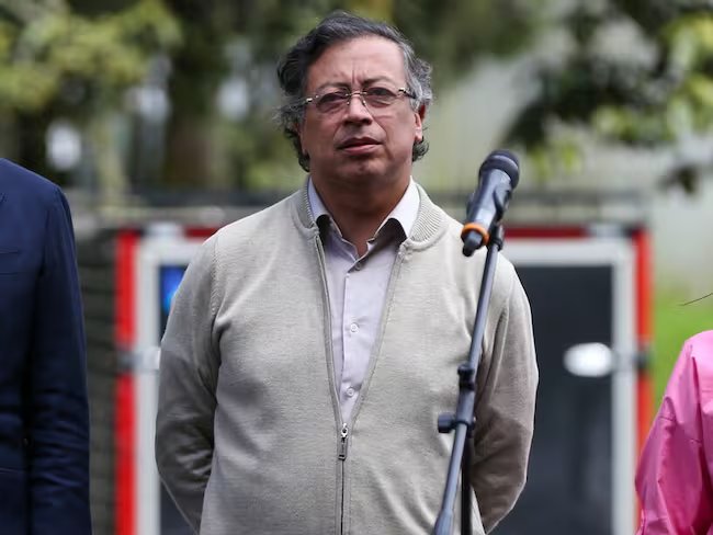 Petro pide publicar toda su información financiera tras ser incluido en la ‘Lista Clinton’