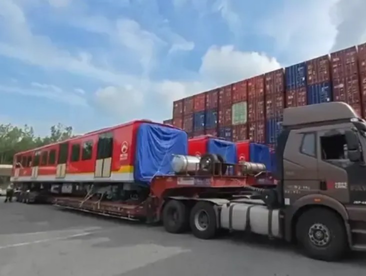Así viene desde China el primer tren del Metro de Bogotá