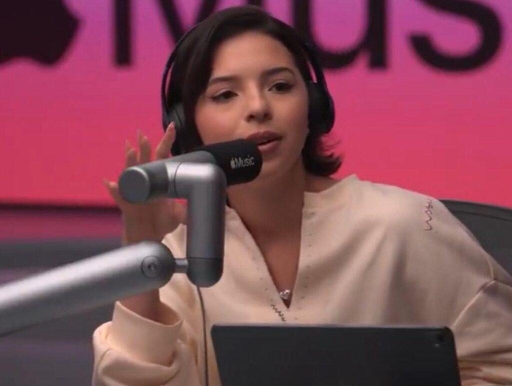 Ángela Aguilar desata críticas por su 'llanto sin lágrimas' durante entrevista con Apple Music