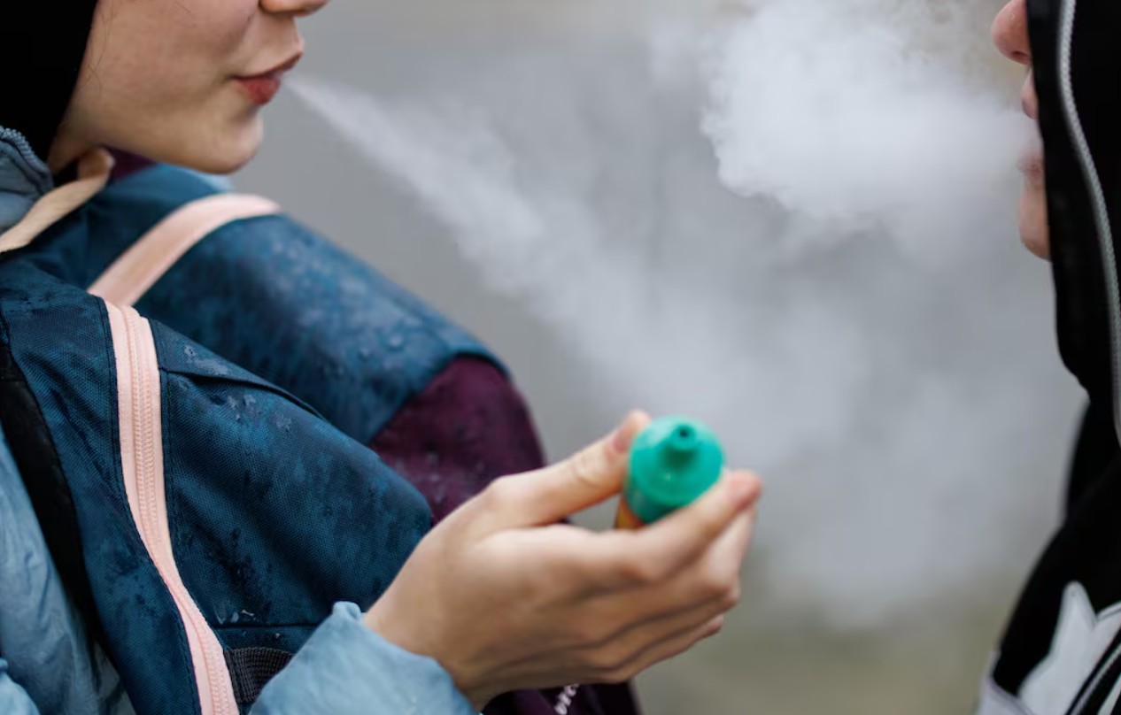 Este país condena el vapeo y lo equipara con el consumo de drogas