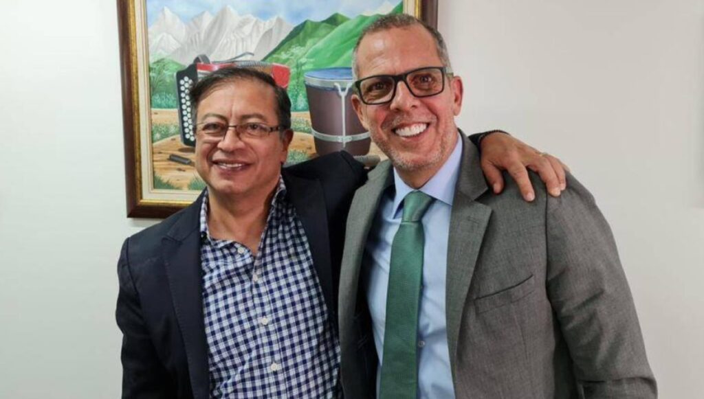 Alfredo Saade oficializa su precandidatura presidencial dentro del Pacto Histórico