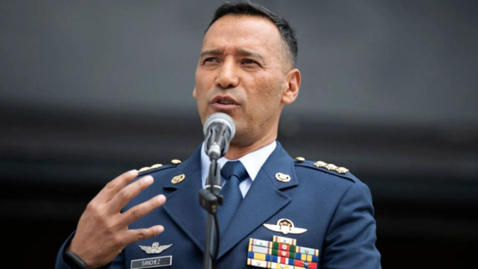 Ministro de Defensa, Pedro Sánchez. Foto: diario la libertad