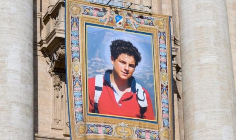 ¿Quién era Carlo Acutis, el primer santo milenial de la Iglesia Católica?