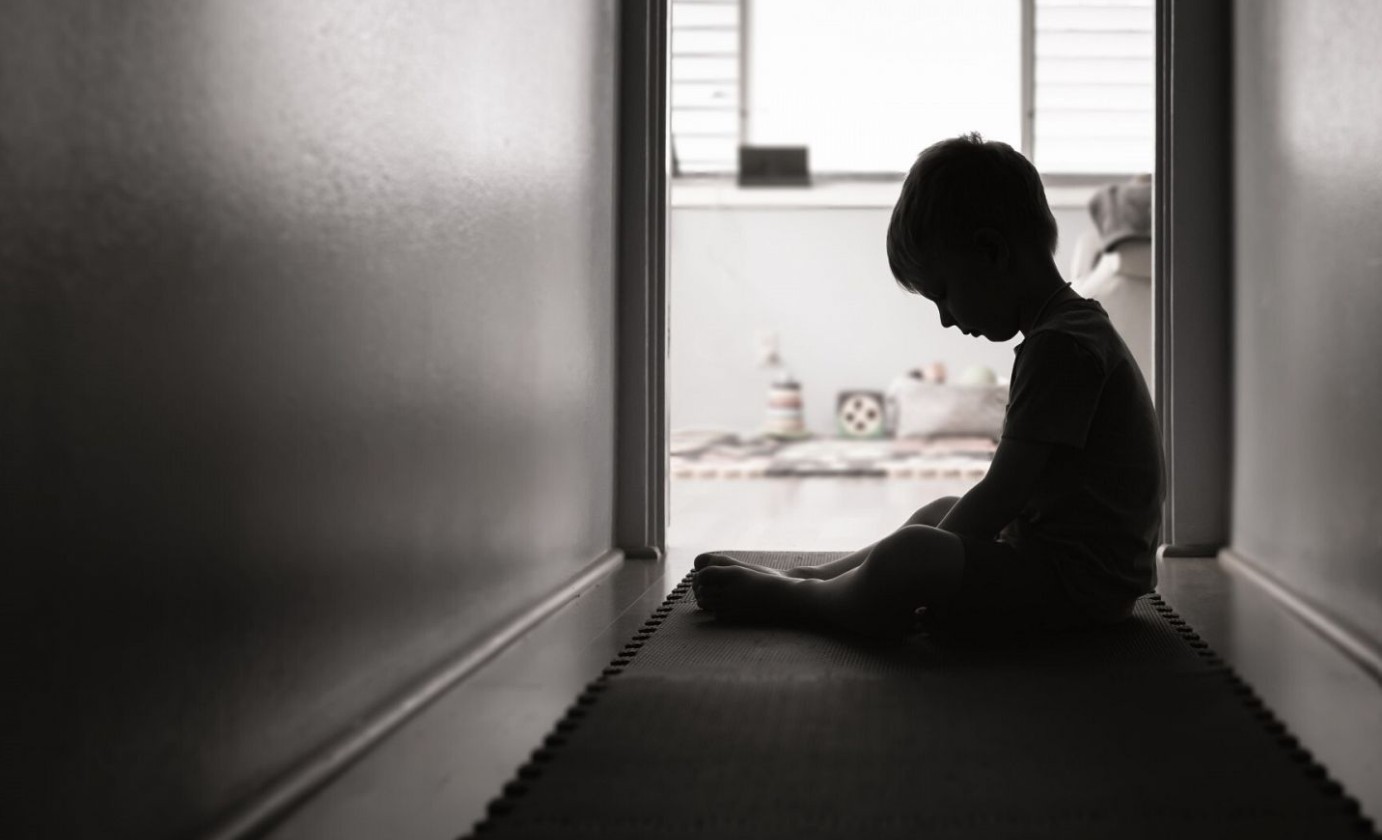 Expertos advierten sobre los riesgos de la salud mental al ignorar el trauma en niños y jóvenes