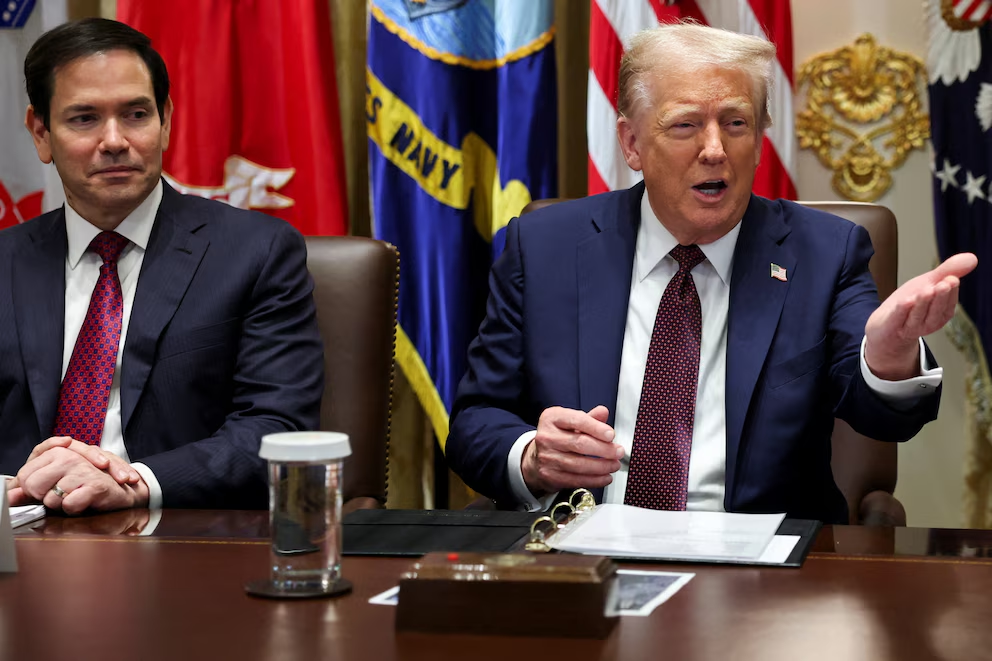 Donald Trump junto al secretario de Estado Marco Rubio Foto: REUTERS/Jonathan Ernst/Archivo