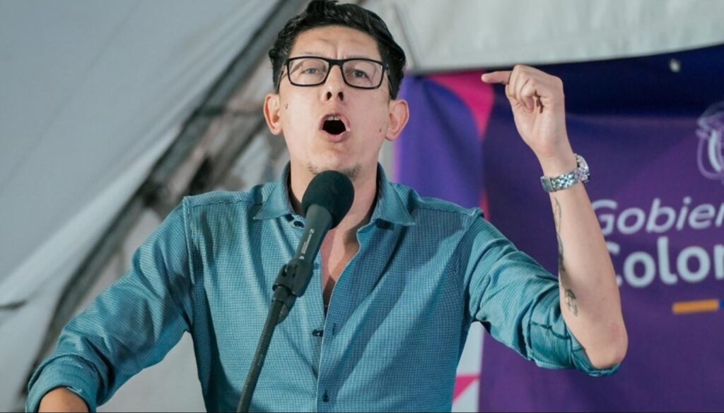 Revocan orden de arresto contra el ministro de Educación, Daniel Rojas Medellín