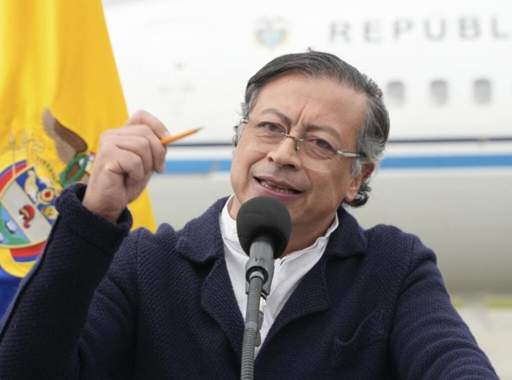 Petro cuestiona cifras sobre cultivos de coca y asegura que 80.000 hectáreas están abandonadas