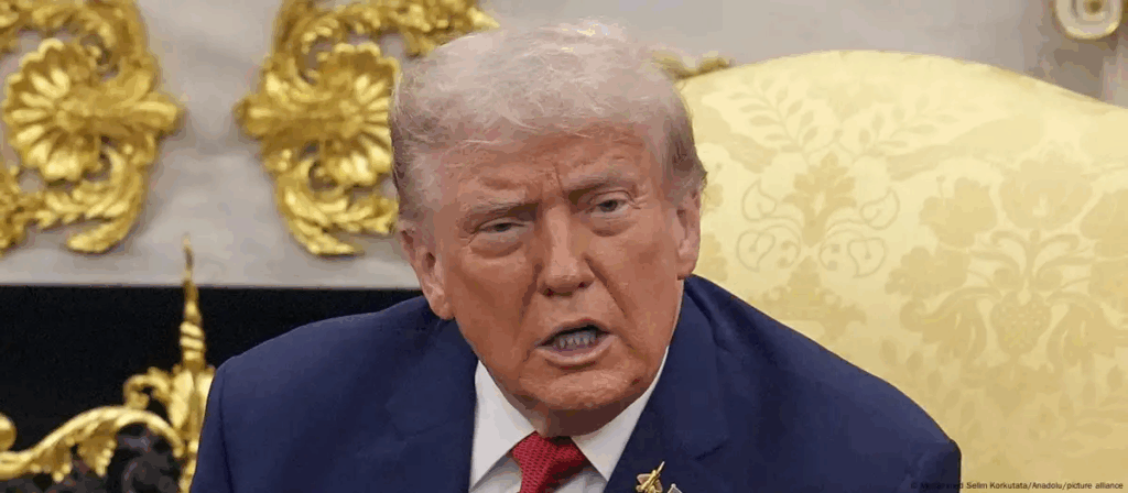 El presidente estadounidense presentó el pasado lunes su plan de paz para Gaza y dio como plazo este domingo para tener una respuesta de Hamás. Foto: Muhammed Selim Korkutata/Anadolu/