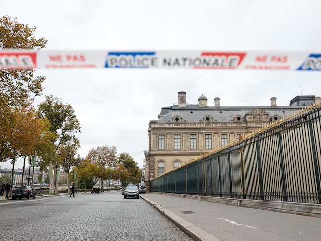 Museo del Louvre cerrado. Foto: EFE / EPA / Mohammed Badra / Mohammed Badra