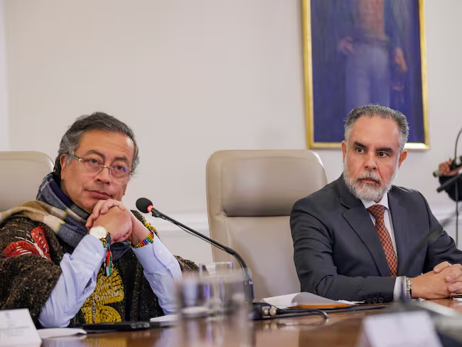 Consejo de ministros martes 19 de agosto. Petro y Armando Benedetti. Foto: Joel González - Presidencia de la República / Joel_Gonzalez